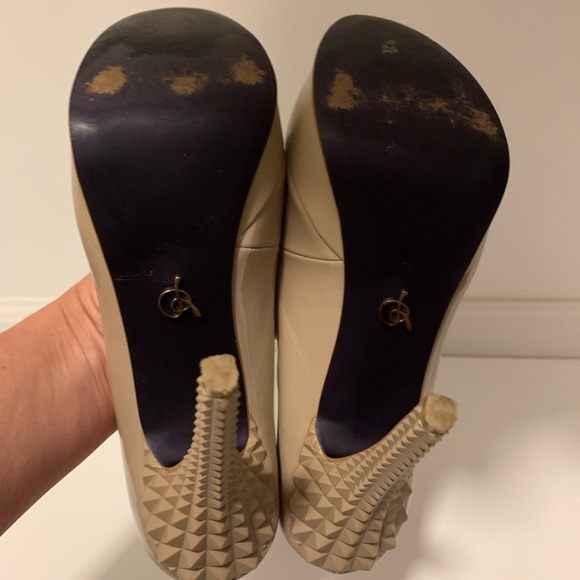 RACHEL Rachel Roy Kimi Platform Pumps - Picture 7 of 7